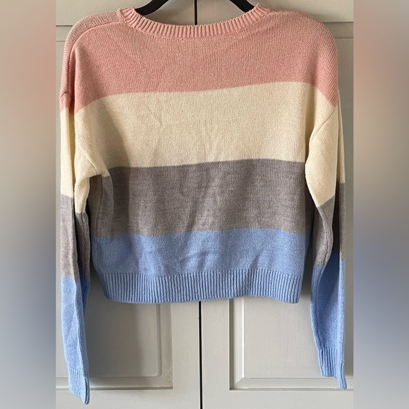 H & M DIVIDED Crewneck Striped Sweater Size XS Long Sleeved Dropped Shoulders - Picture 3 of 4